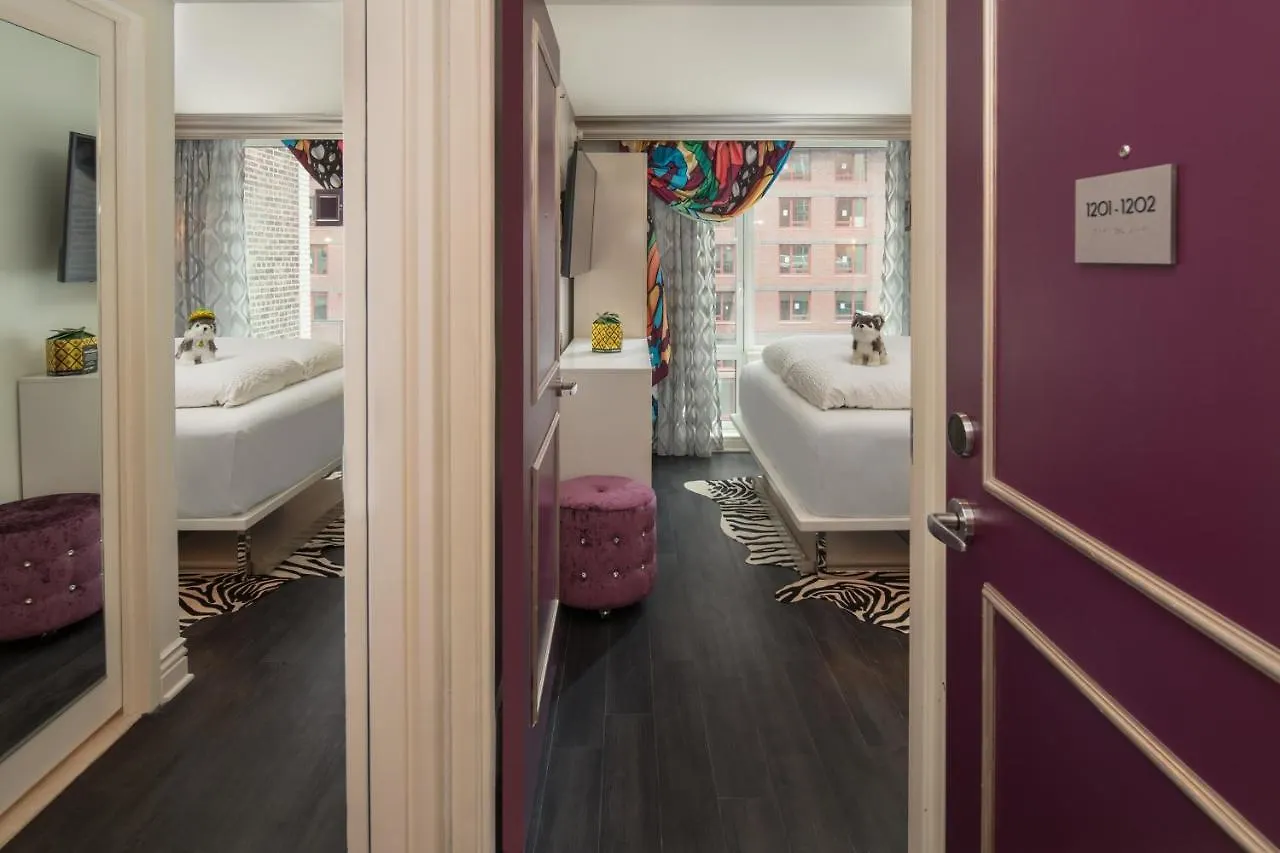 Hotel Staypineapple, An Artful Hotel, Midtown New York