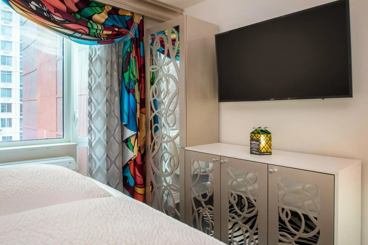 Staypineapple, An Artful Hotel, Midtown New York Hotel