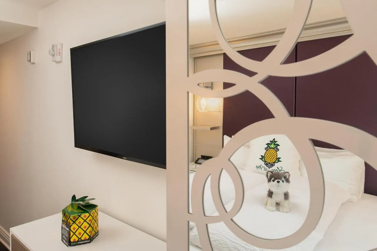 Staypineapple, An Artful Hotel, Midtown New York United States